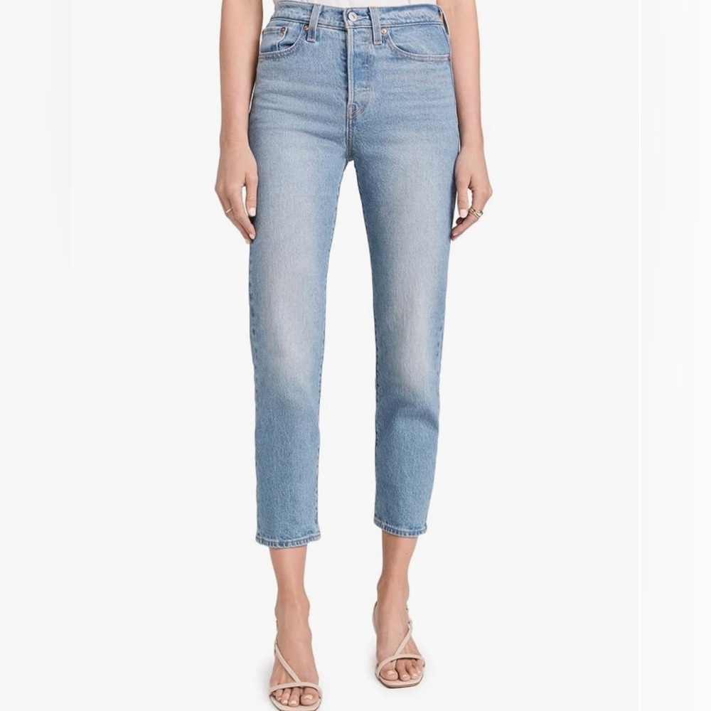 Levi’s Wedgie Straight Jeans
